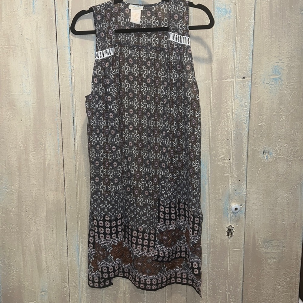Love On Tap Sleeveless coverlay vest Womens Medium Brown Geometric‎ Boho